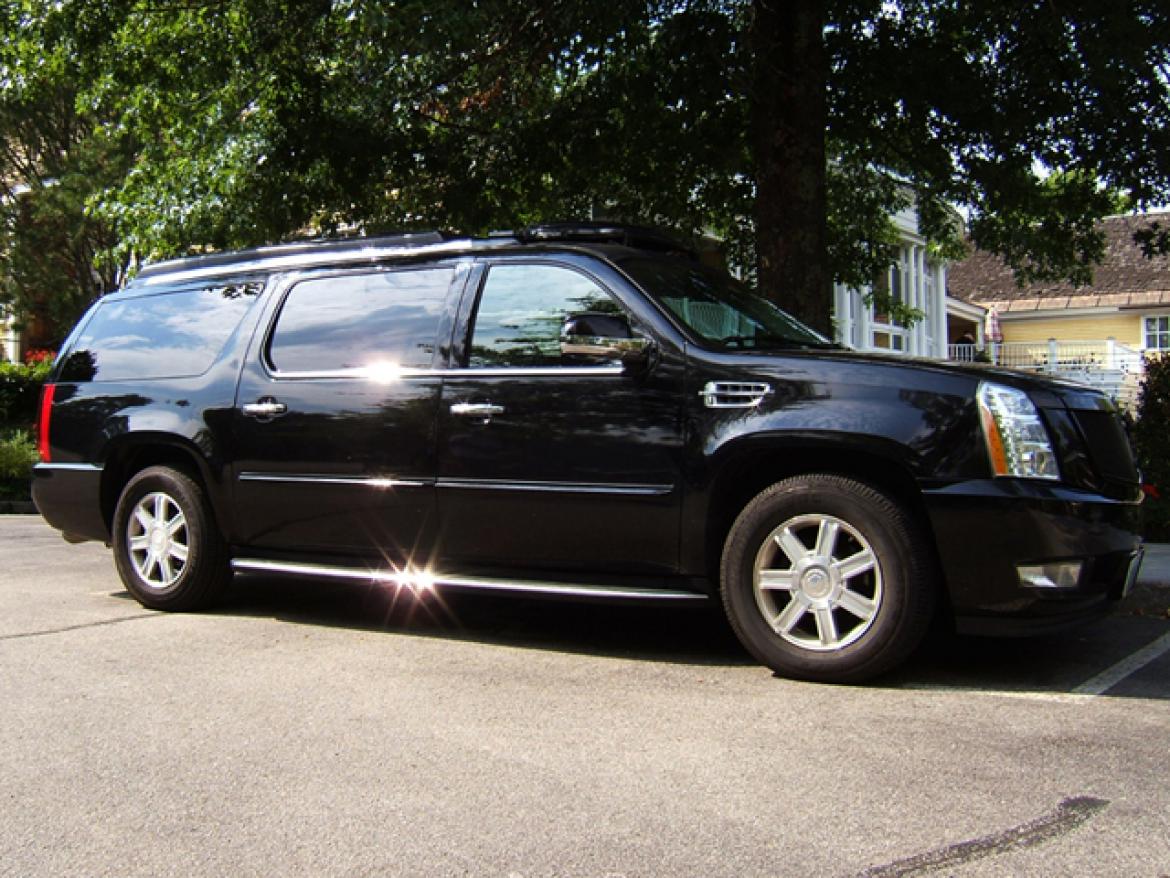 Photo of CEO SUV Mobile Office for sale: 2008 Cadillac Cadillac Escalade