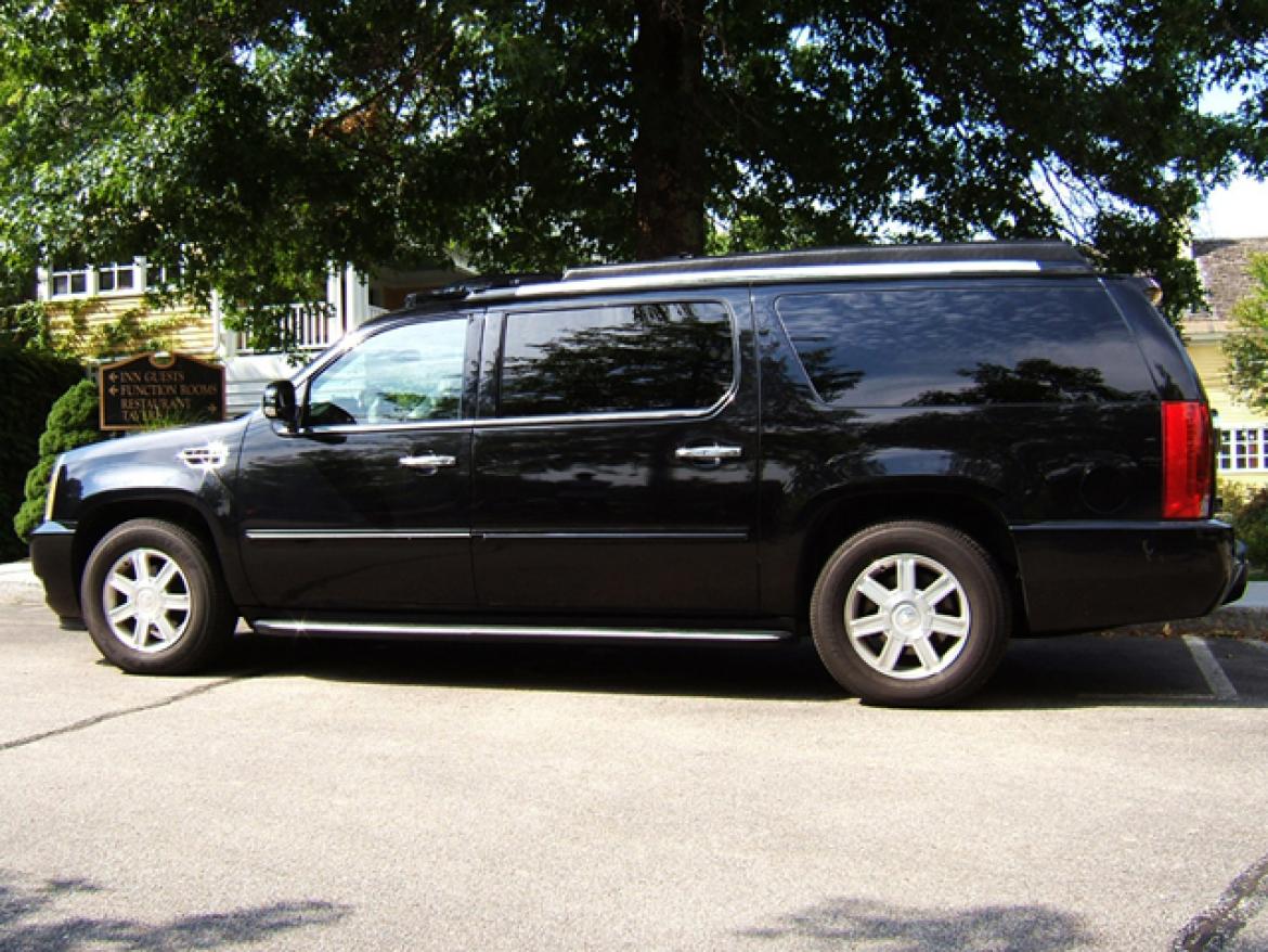 Photo of CEO SUV Mobile Office for sale: 2008 Cadillac Cadillac Escalade