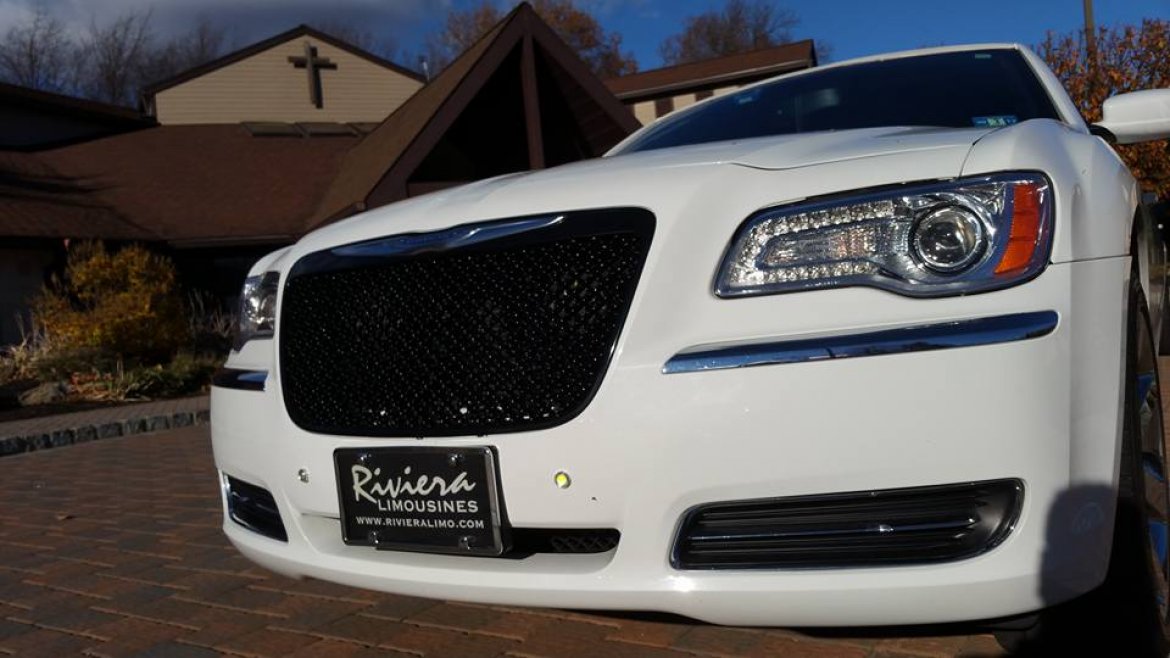 Limousine for sale: 2014 Chrysler 300 BY SPV 140&quot; by Specialty