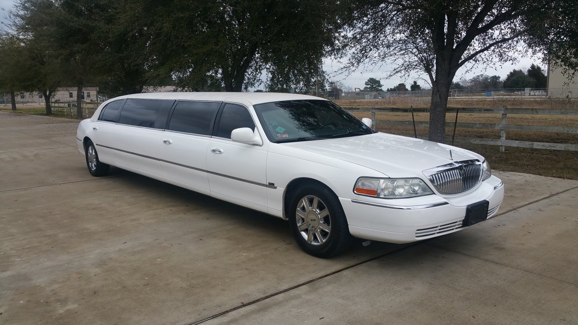 Limousine for sale: 2007 Lincoln TownCar 120&quot; by Tiffany