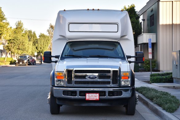 2008 Ford F-550 Limo Bus for Sale in Fontana, CA - Photo 3