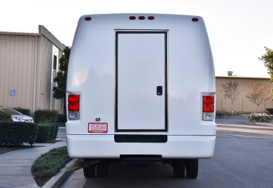 2008 Ford F-550 Limo Bus for Sale in Fontana, California, US - Photo 4
