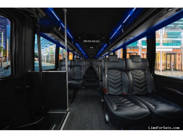 2018 Freightliner GM36, GM40, GM45 Shuttle Bus for Sale in Riverside, AL - Main Photo