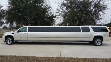 2008 Chevrolet Suburban SUV Stretch for Sale in Houston, Texas, US - Photo 4