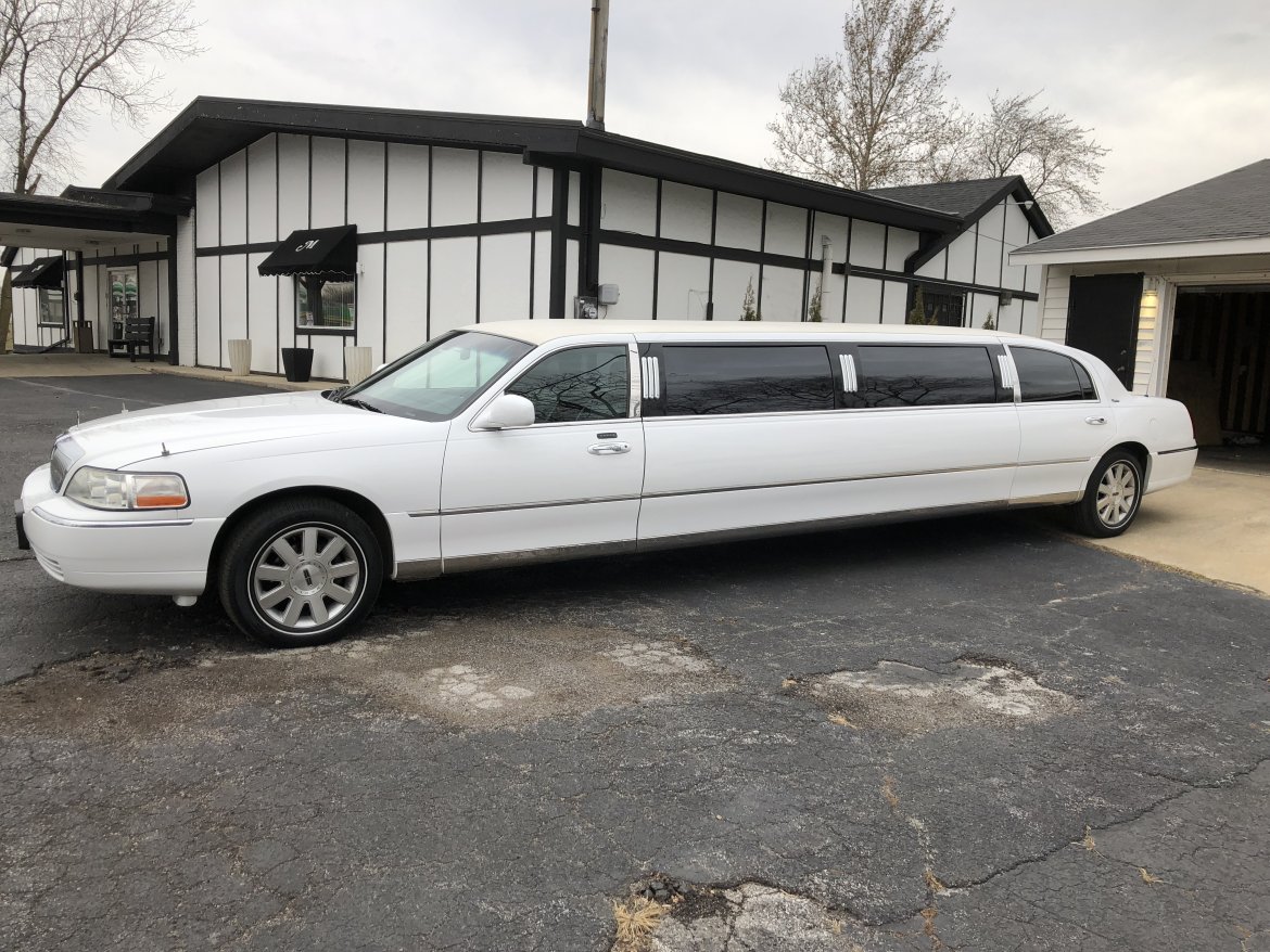Limousine for sale: 2003 Lincoln Town Car 120 120&quot; by DaBryan