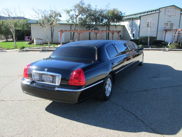 2006 Lincoln Towncar Limousine for Sale in AGUA DULCE, CA - Photo 3