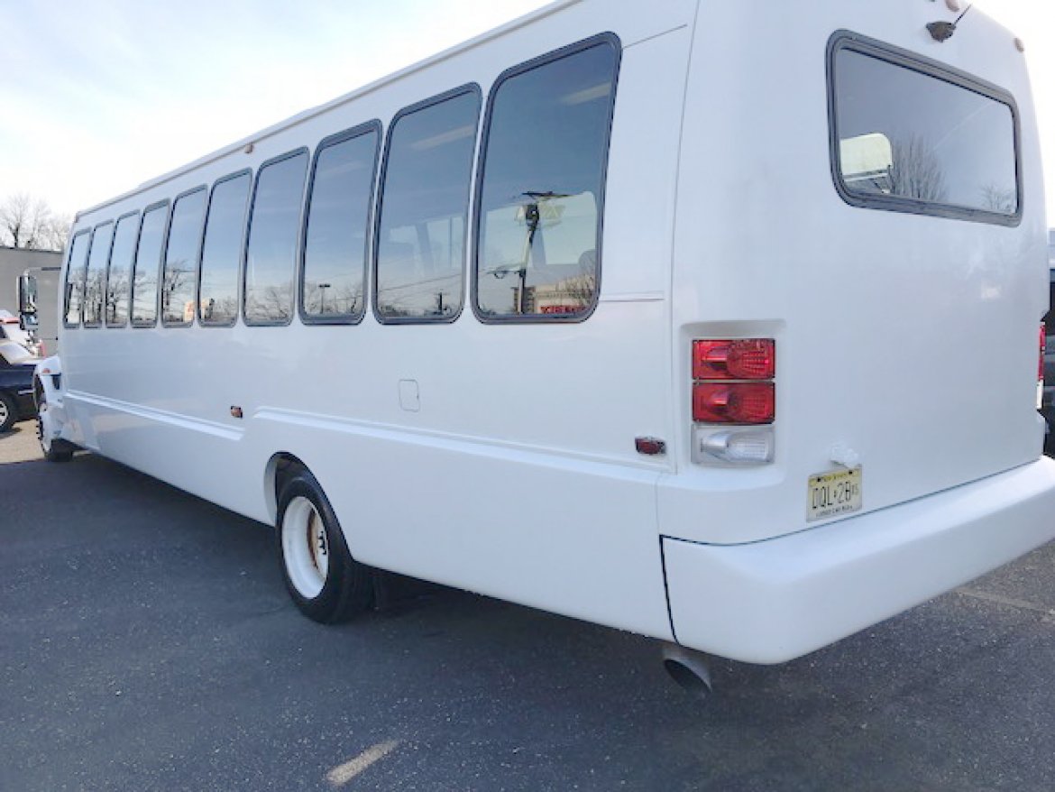 Shuttle Bus for Sale in Oaklyn, NJ - Photo 4