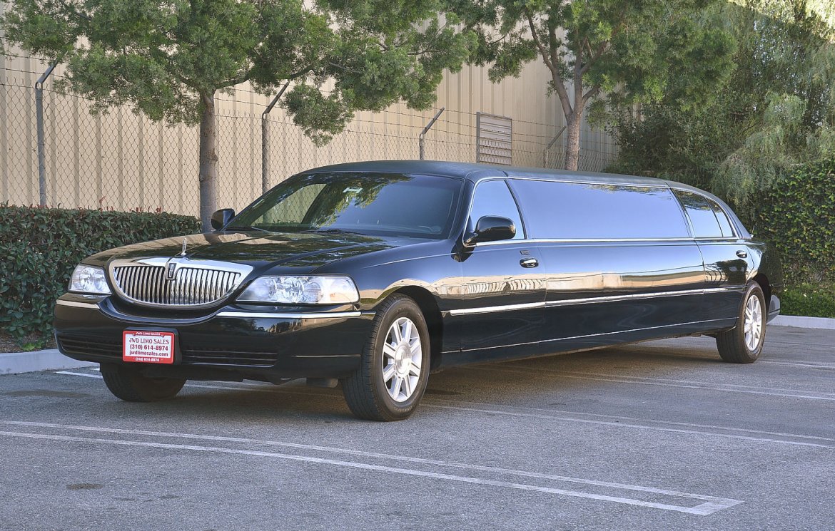 Limousine for sale: 2011 Lincoln Town Car 120&quot; by Tiffany