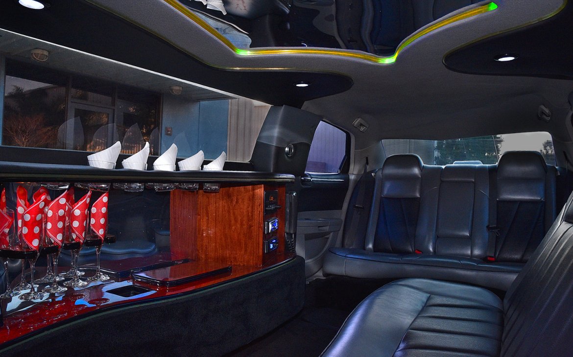 Limousine for Sale in Fontana, CA - Photo 11