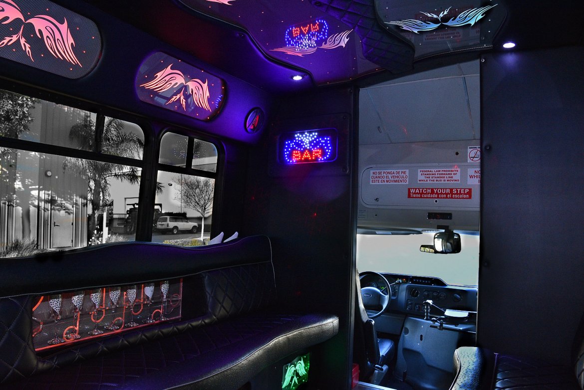 Limo Bus for Sale in Fontana, CA - Photo 10