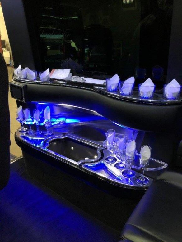 2014 Mercedes-Benz Sprinter 2500 Sprinter for Sale in Riverside, CA - Photo 2