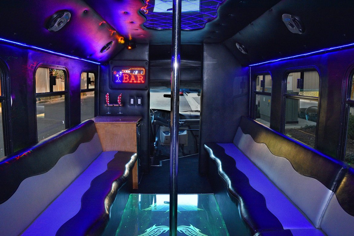 Limo Bus for Sale in Fontana, CA - Photo 13