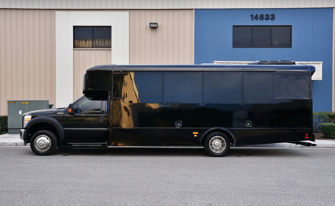 Limo Bus for Sale in Fontana, CA - Photo 6
