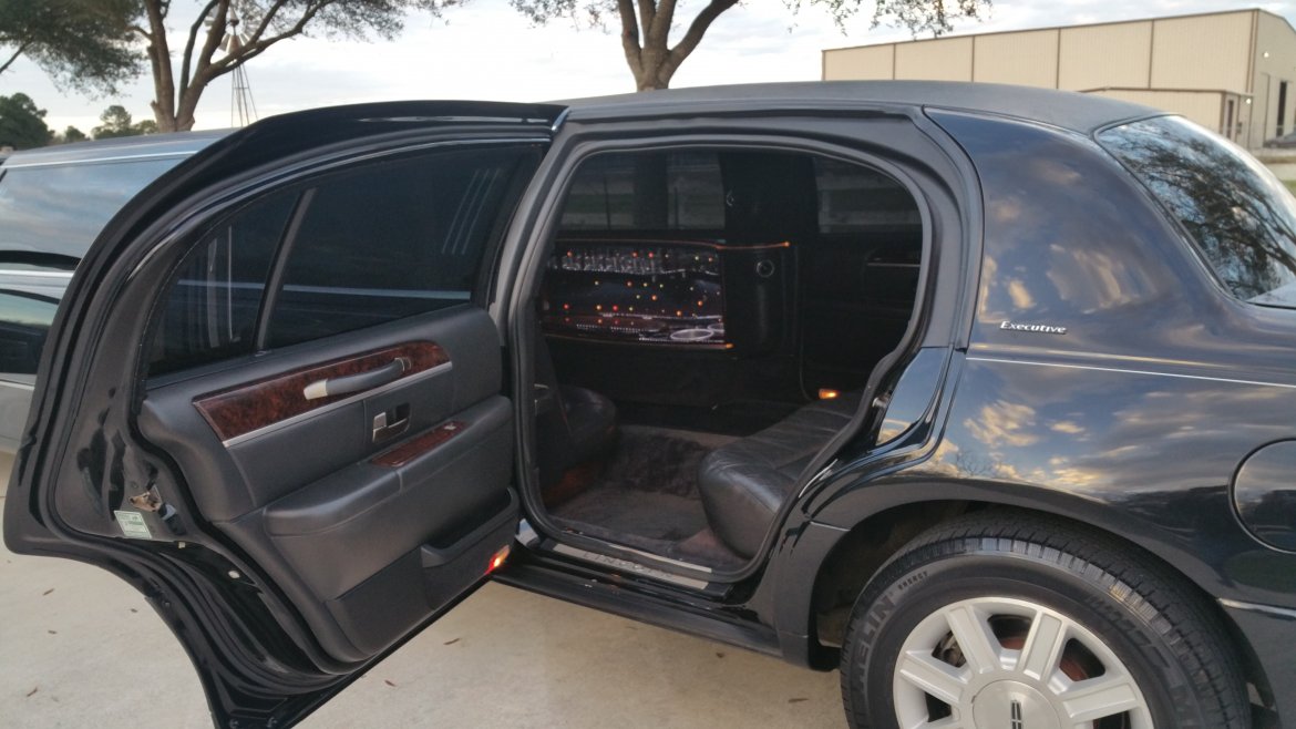 Limousine for Sale in Houston, TX - Photo 9