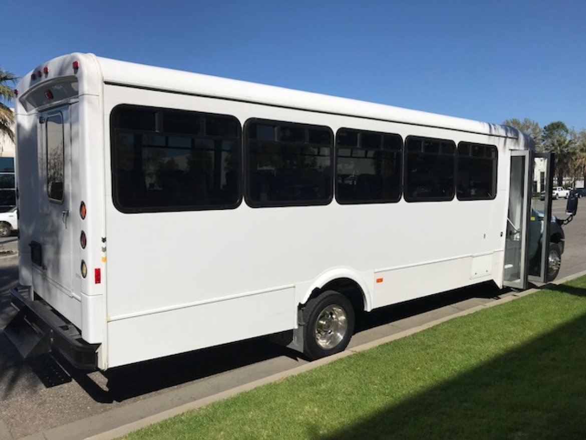 Shuttle Bus for Sale in Dallas, TX - Photo 9