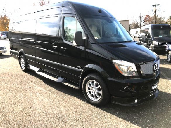 2017 Mercedes-Benz Sprinter 3500 Super Single Sprinter for Sale in Oaklyn, NJ - Photo 3