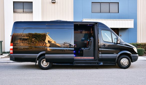2013 Mercedes-Benz Sprinter 3500 Sprinter for Sale in Fontana, CA - Photo 2