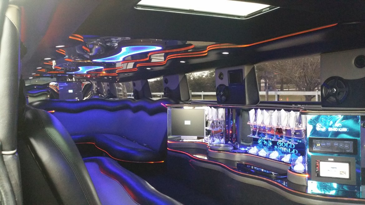 SUV Stretch for Sale in Houston, TX - Photo 18