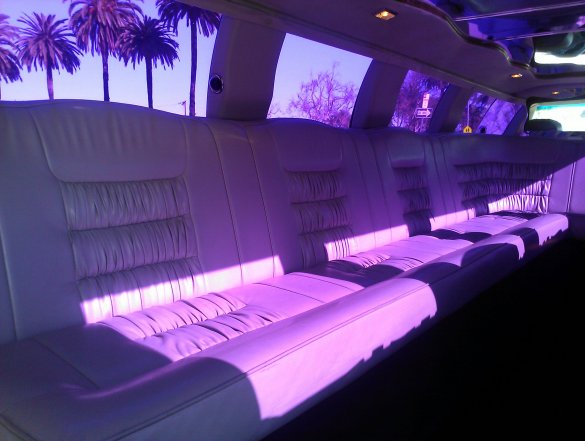 1998 Lincoln town car Limousine for Sale in Los Angeles, CA - Photo 3