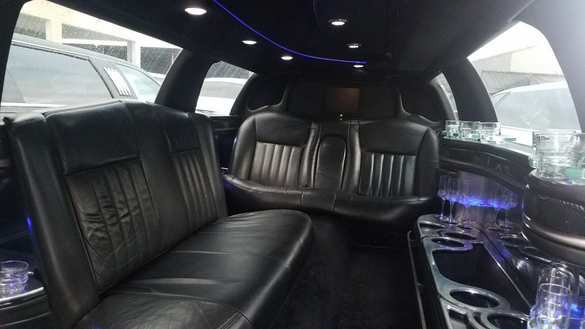 Limousine for Sale in Los Angeles, CA - Photo 2