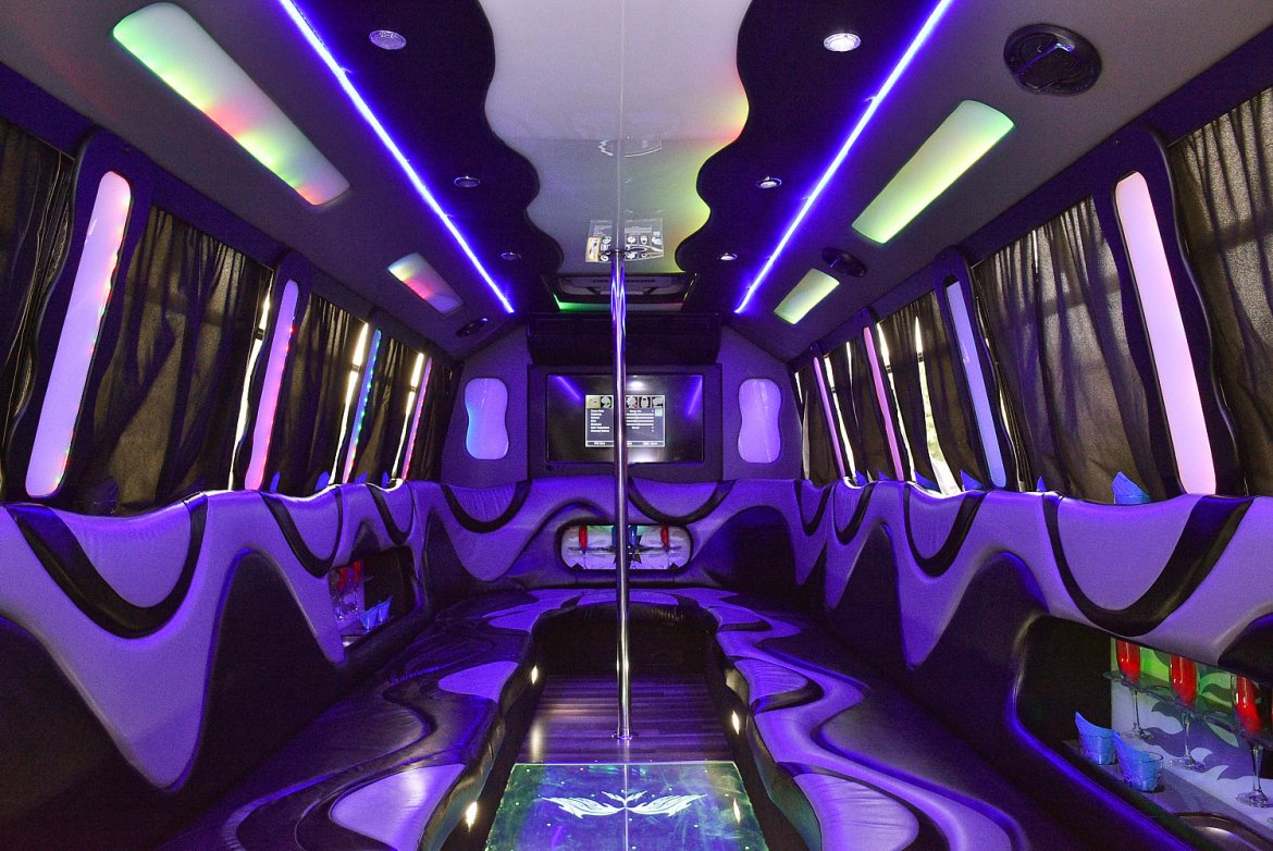 Limo Bus for Sale in Fontana, CA - Photo 13