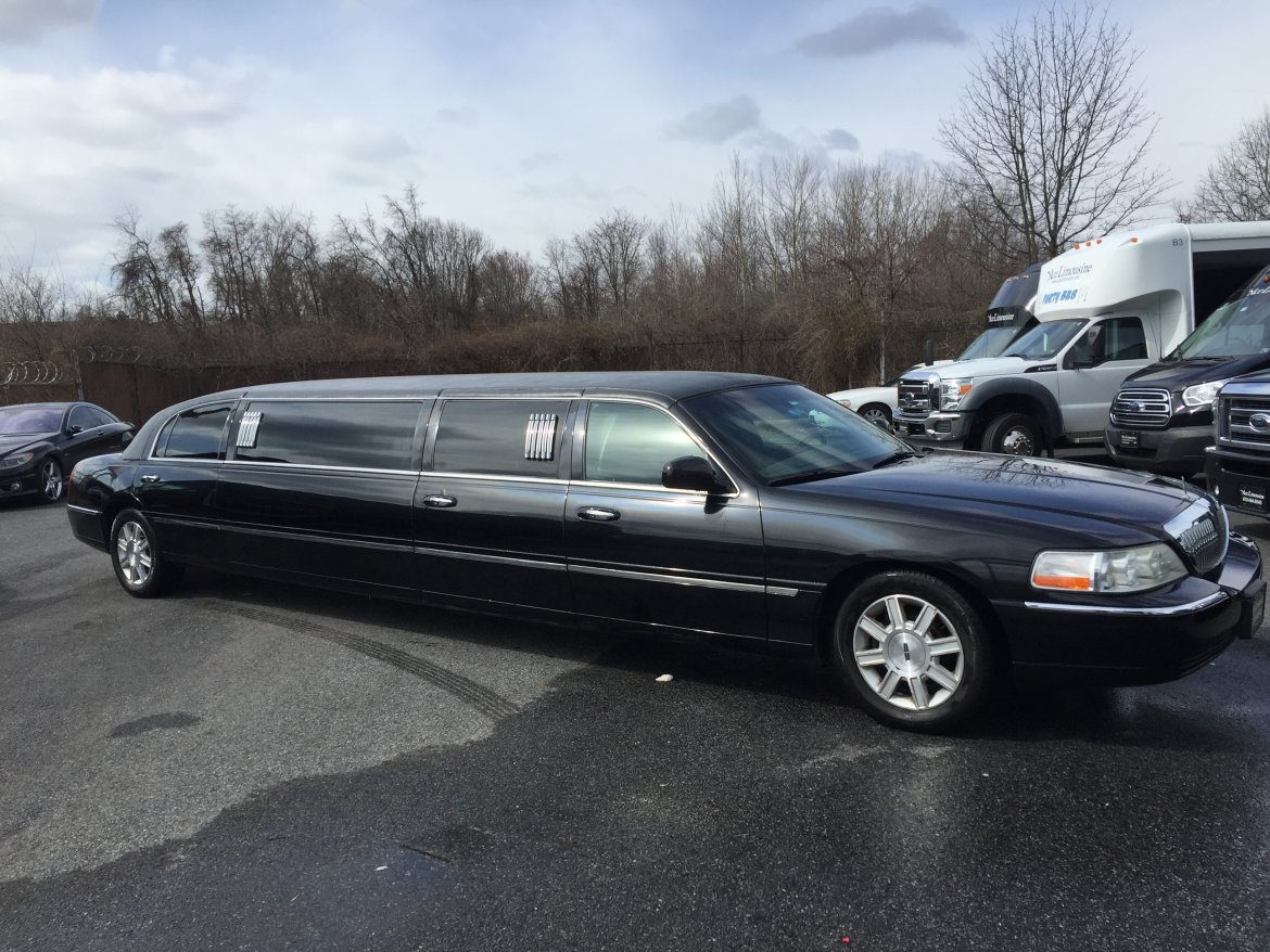 Limousine for Sale in Chester, PA - Photo 10