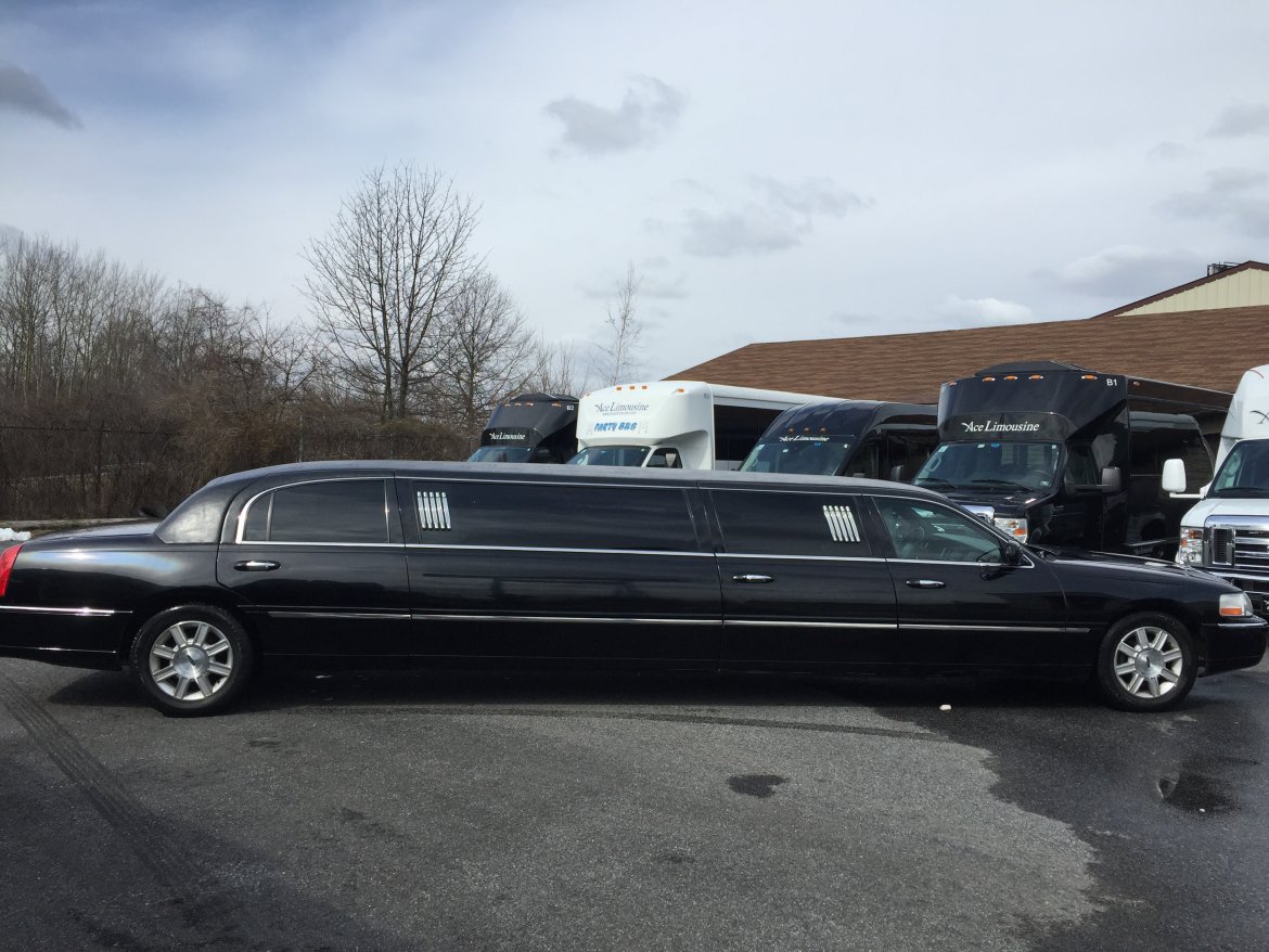 Limousine for Sale in Chester, PA - Photo 11