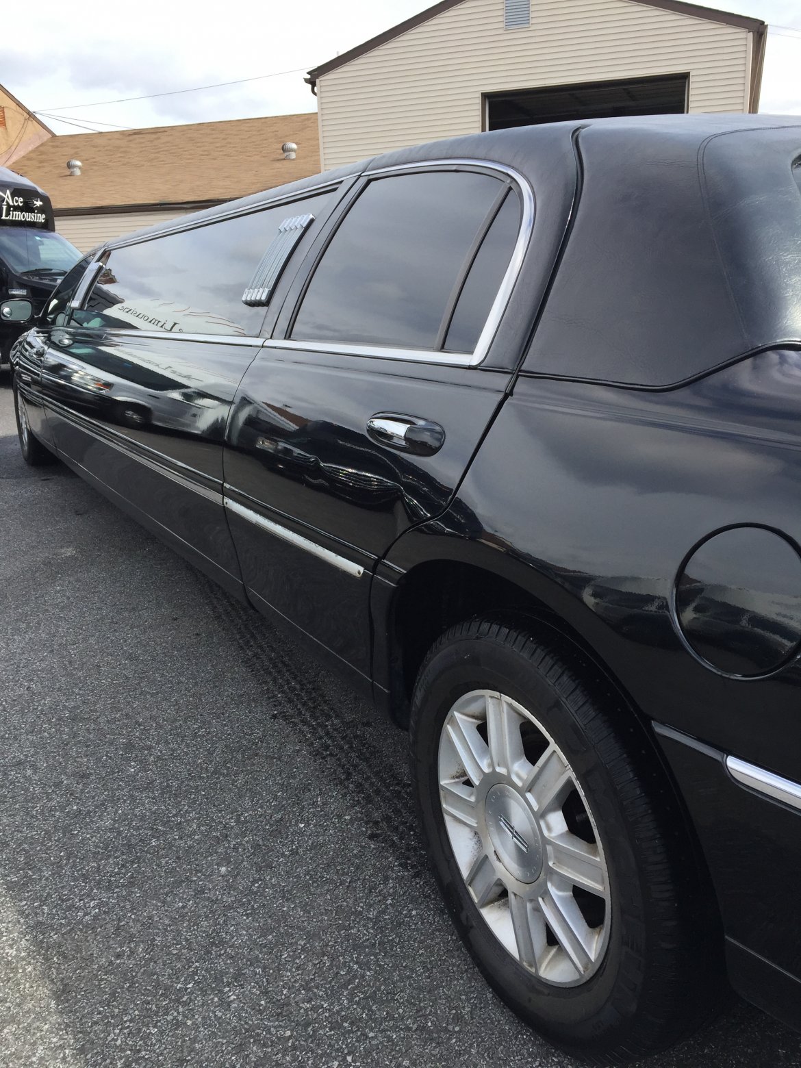 Limousine for Sale in Chester, PA - Photo 15