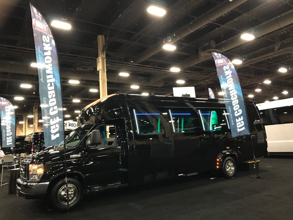 Limo Bus for Sale in New Port Bech , CA - Photo 10