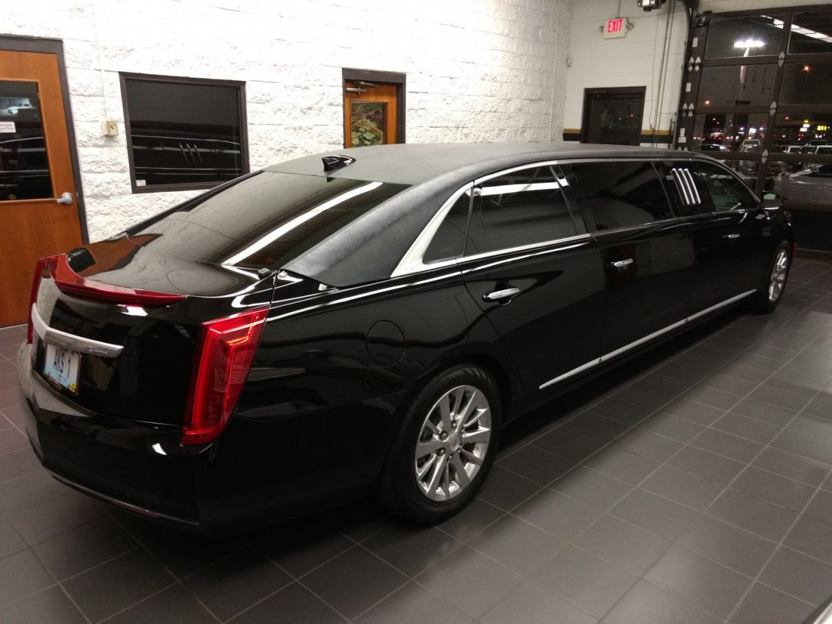 Limousine for Sale in Springfield, MO - Photo 6