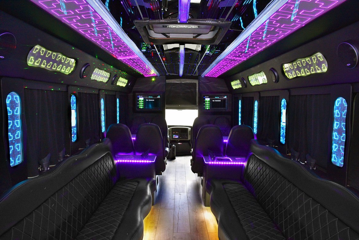 Limo Bus for Sale in Fontana, CA - Photo 14