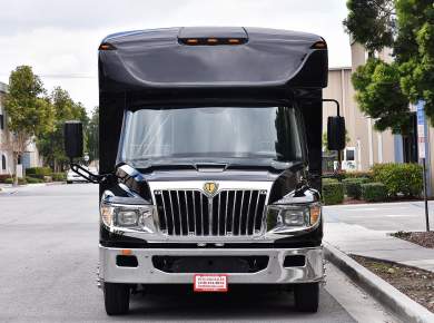 2014 International 3200 Shuttle Bus for Sale in Fontana, California, US - Photo 3
