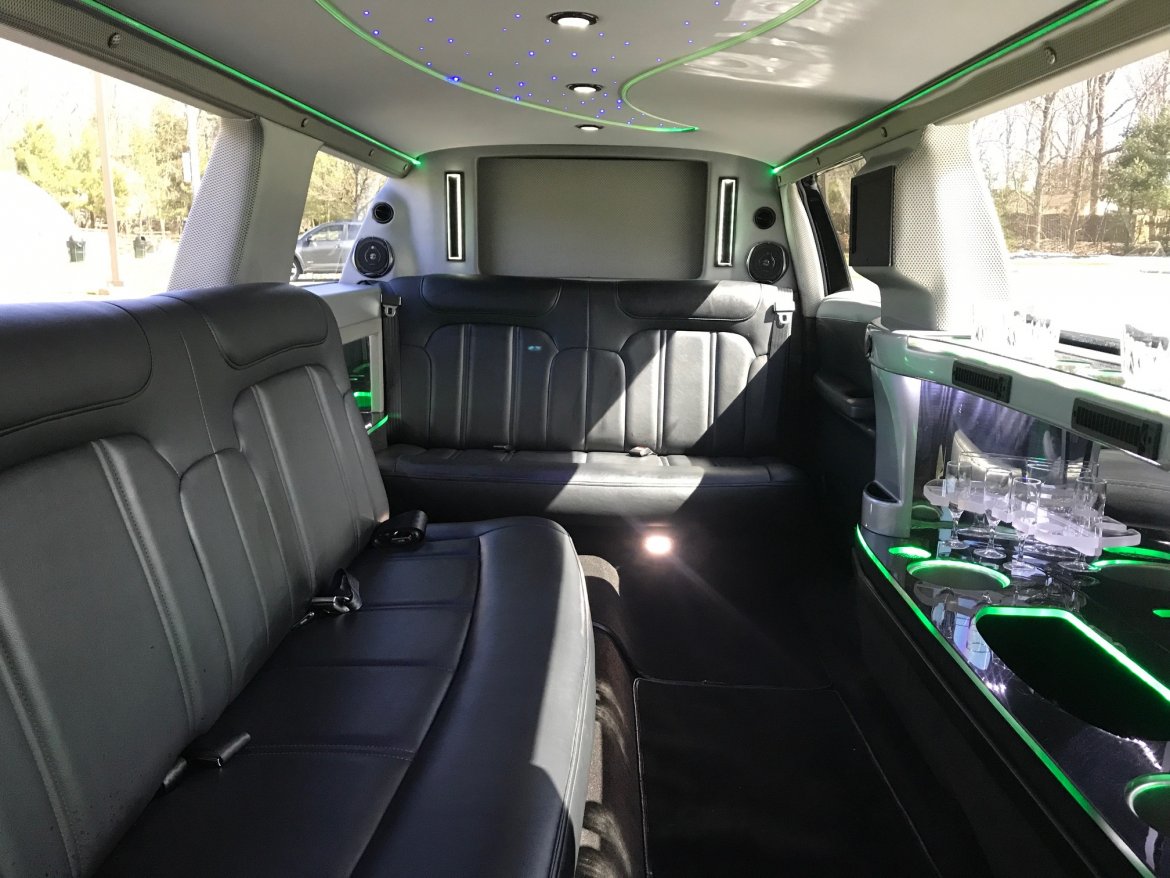 Limousine for Sale in Fontana, CA - Photo 13
