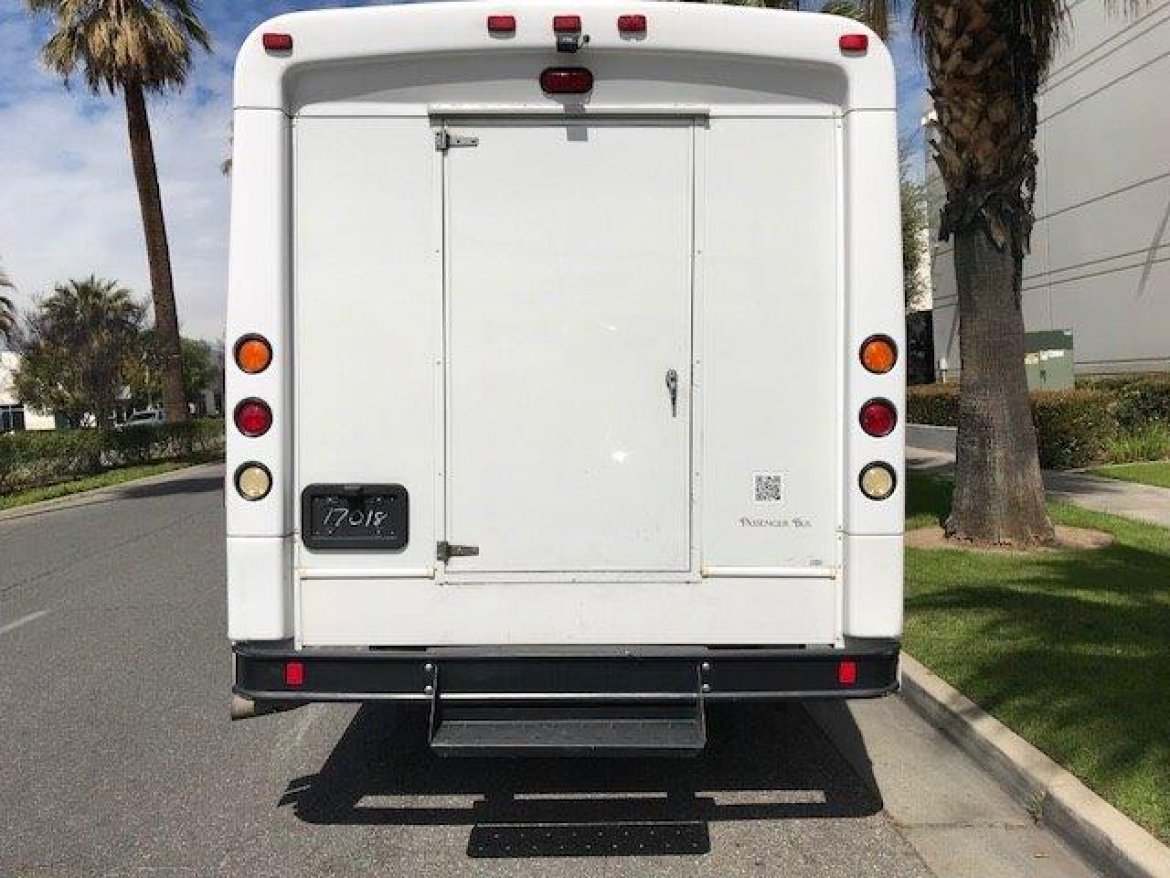 Executive Shuttle for Sale in Riverside, CA - Photo 4