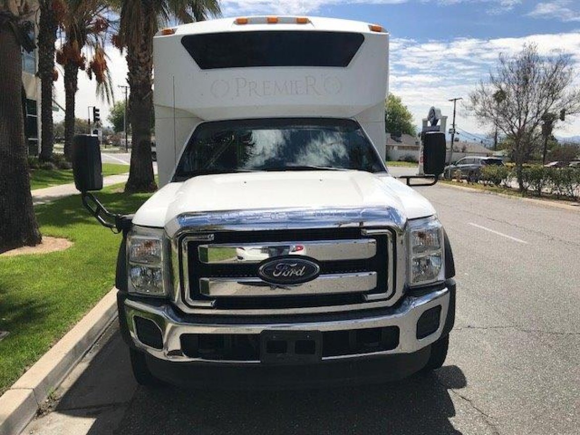 Executive Shuttle for Sale in Riverside, CA - Photo 7
