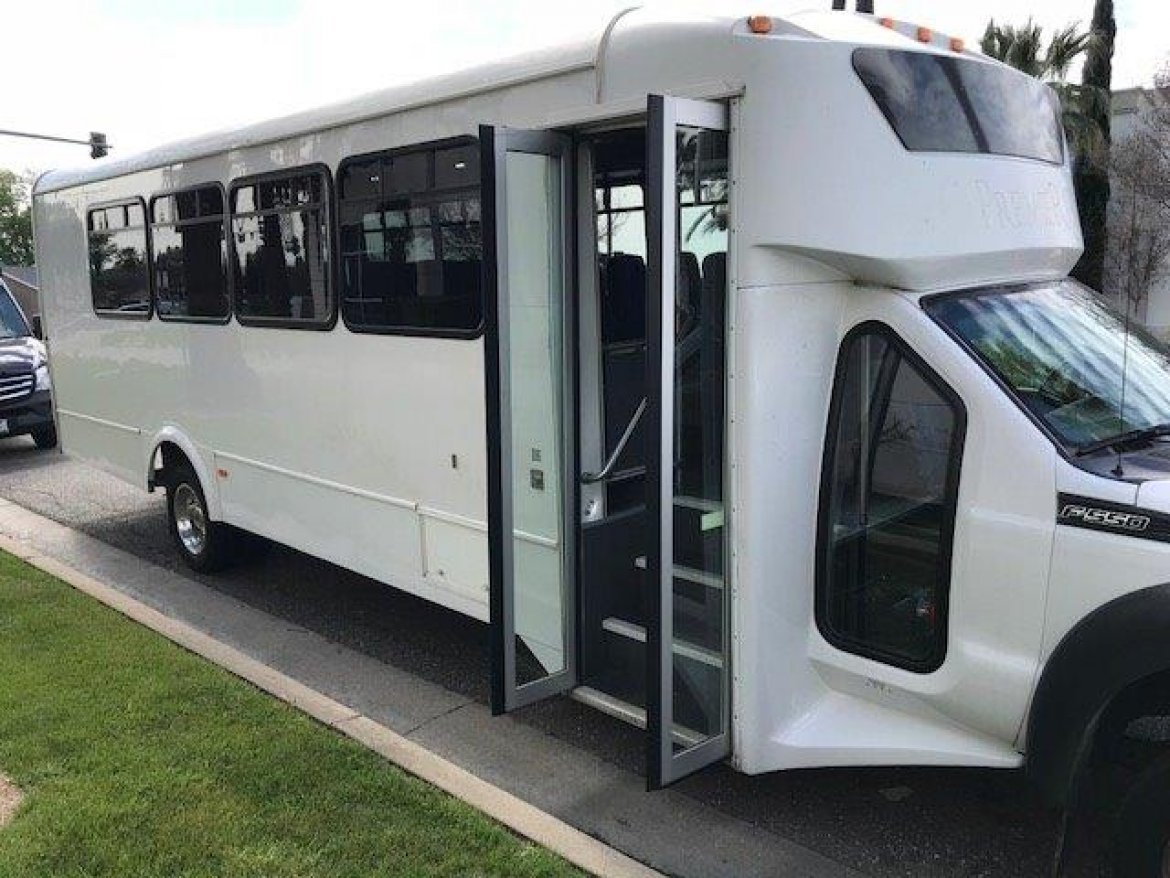 Executive Shuttle for Sale in Riverside, CA - Photo 23