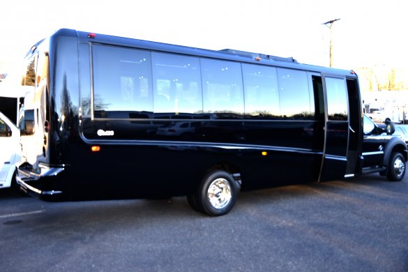 2017 Ford F-550 Limo Bus for Sale in Oaklyn, NJ - Photo 3