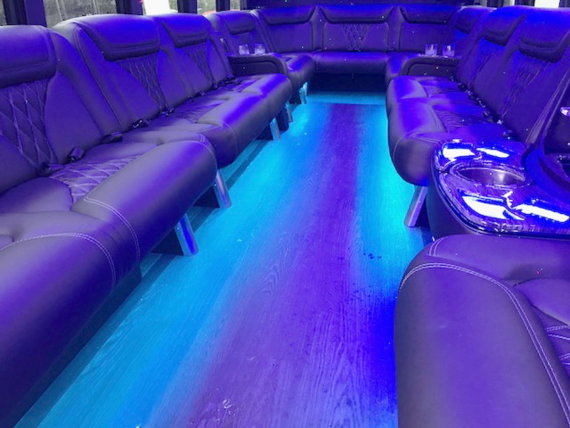 Limo Bus for Sale in Oaklyn, NJ - Photo 15