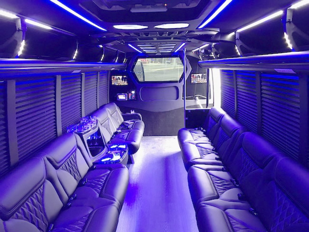 Limo Bus for Sale in Oaklyn, NJ - Photo 17