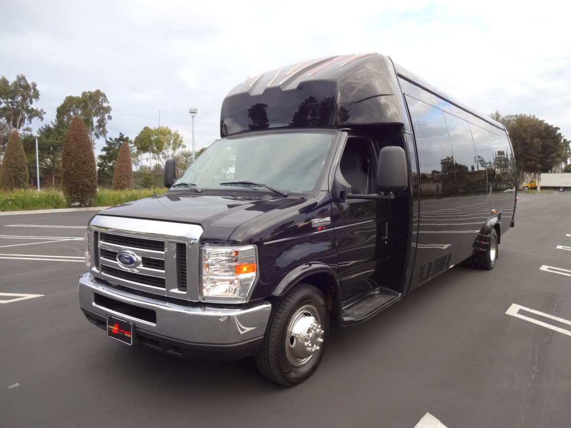 Limo Bus for Sale in IRVINE, CA - Photo 10