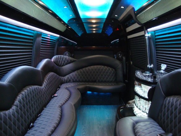 2017 Mercedes-Benz 3500 Sprinter for Sale in CARSON, CA - Main Photo