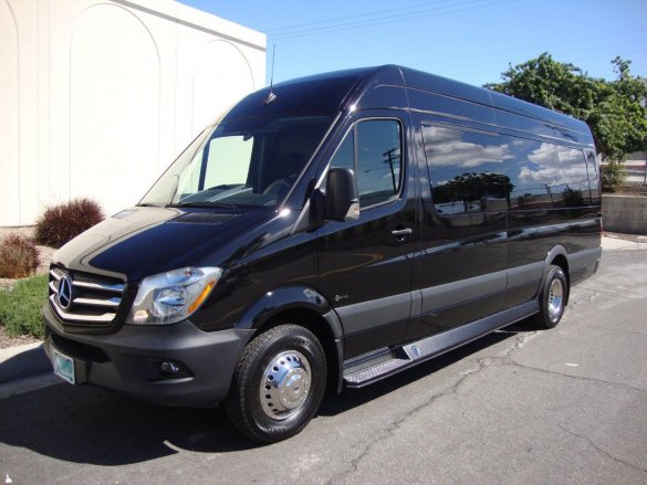 2017 Mercedes-Benz 3500 Sprinter for Sale in CARSON, CA - Photo 3