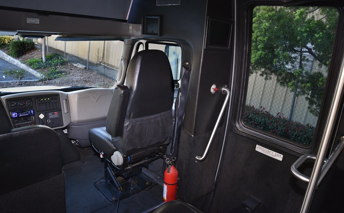 Shuttle Bus for Sale in Fontana, CA - Photo 12