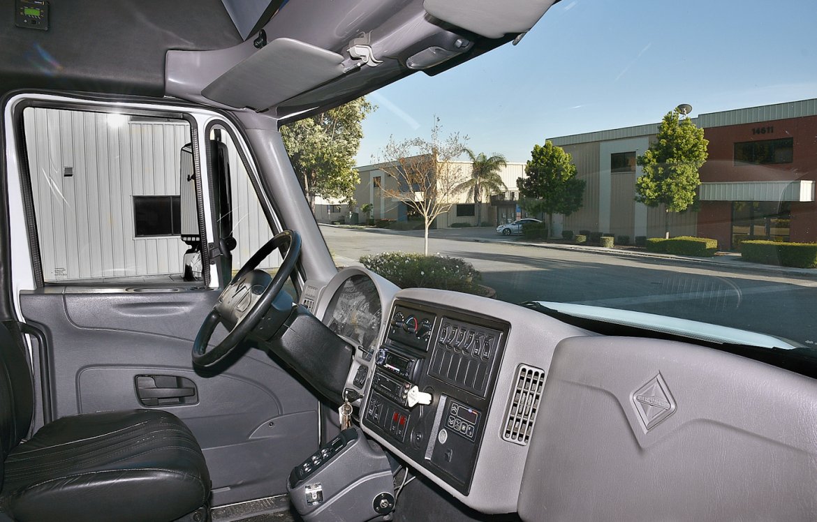 Shuttle Bus for Sale in Fontana, CA - Photo 14