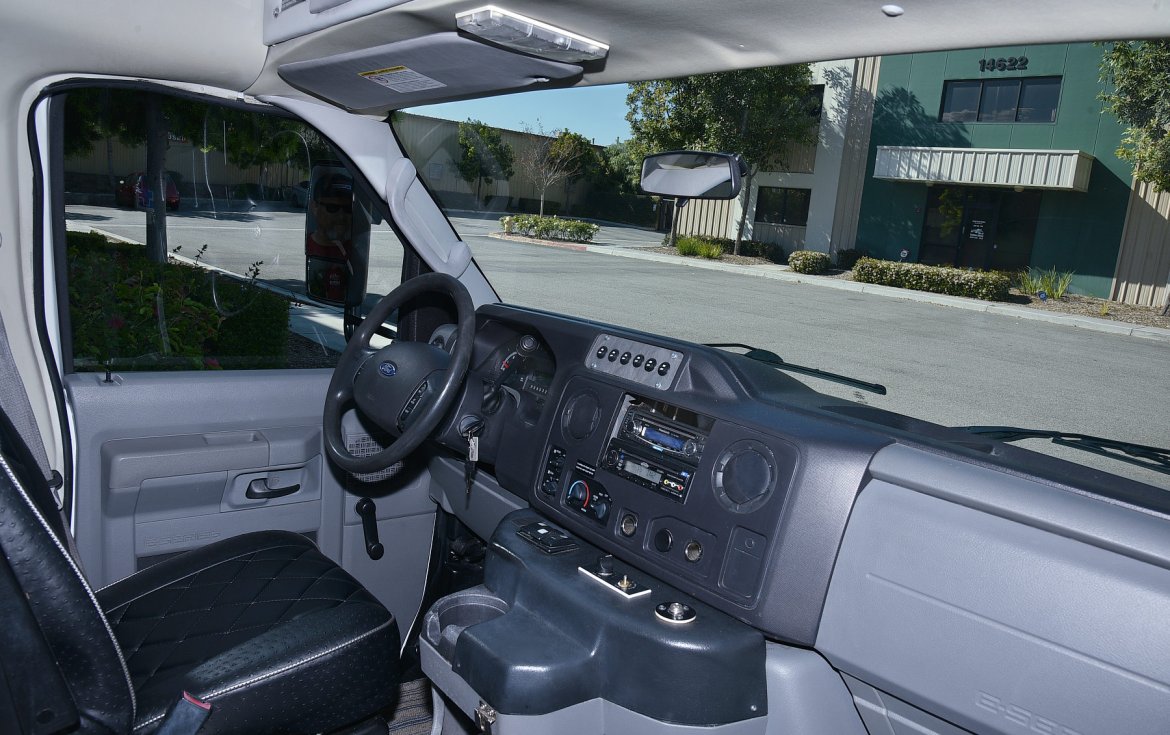 Limo Bus for Sale in Fontana, CA - Photo 9