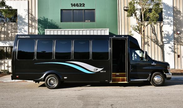 2012 Ford E-450 Limo Bus for Sale in Fontana, CA - Photo 2