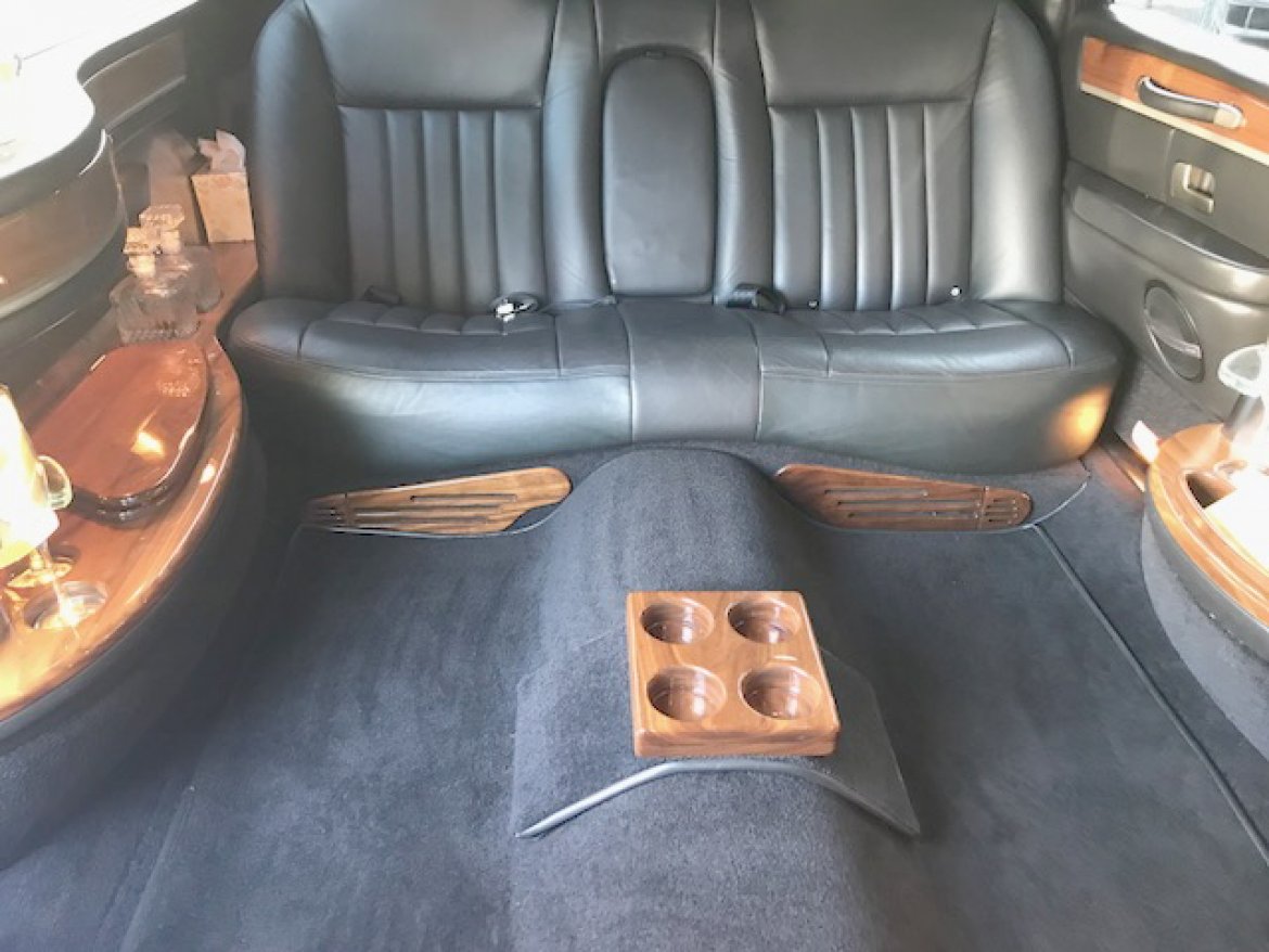 Limousine for Sale in Oaklyn, NJ - Photo 20