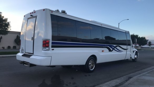 2009 International 40 Passenger Limousine Bus Limo Bus for Sale in IRVINE, CA - Photo 2