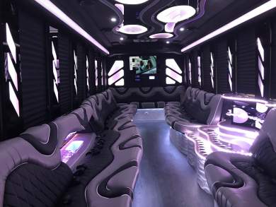 2007 GMC 5500 Limo Bus for Sale in IRVINE, CA - Main Photo