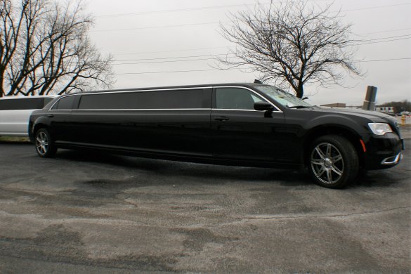 2018 Chrysler 300 Limousine for Sale in springfield, MO - Photo 3